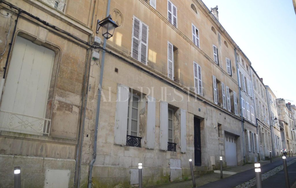 Picture-85408128-2-1