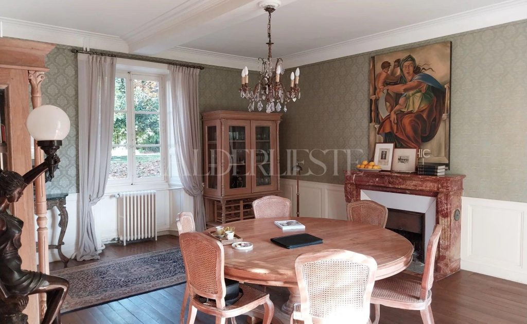 Picture-85652988-16-2