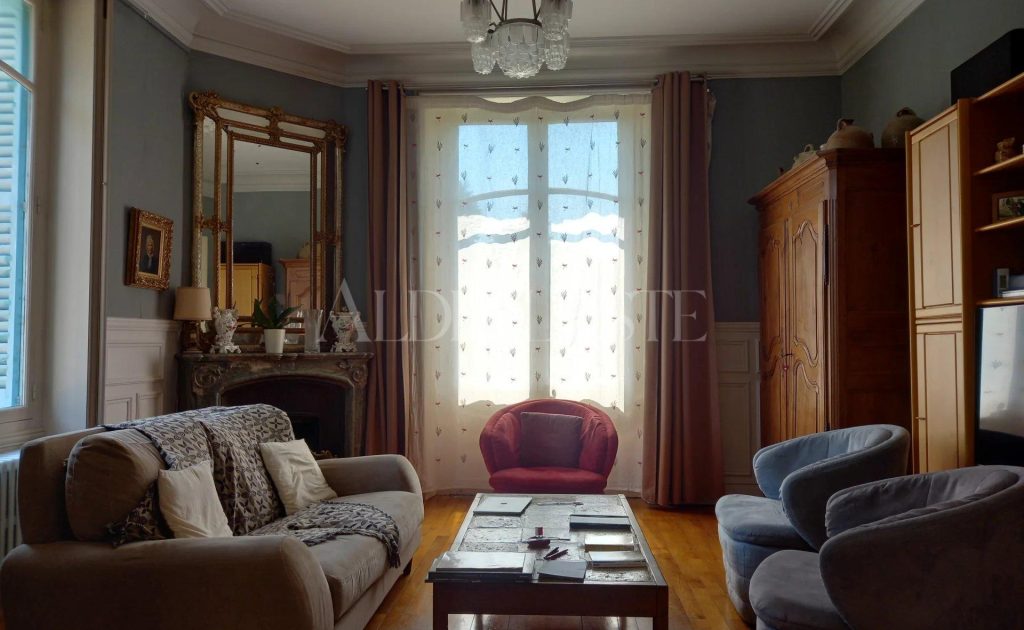Picture-86154194-15-1